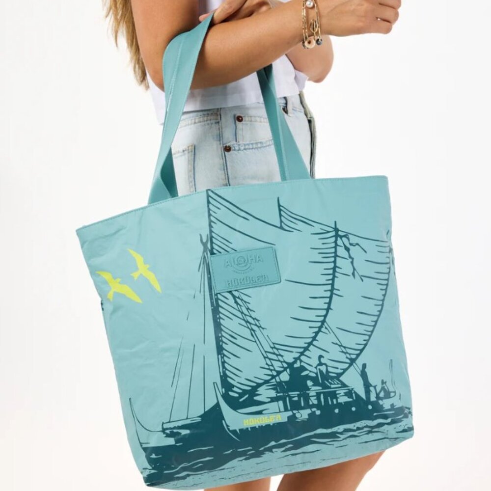 ALOHA Collection HOKULEA Zipper Tote Day Tripper Hawaiian canoe Limited Edition